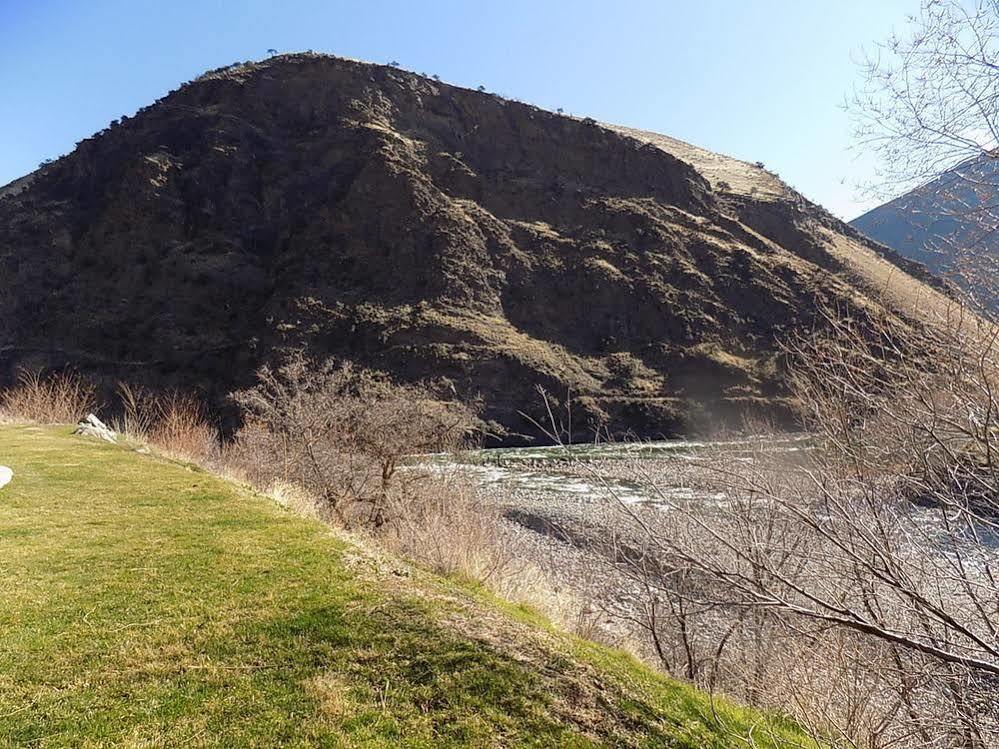 Salmon Rapids Lodge Riggins エクステリア 写真